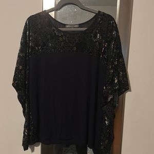 Velvet burnout kimono/butterfly tshirt. Generous size L.